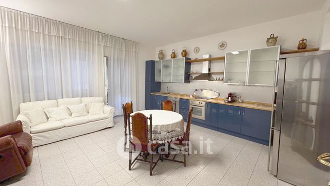 Appartamento in residenziale in Via Modica 9