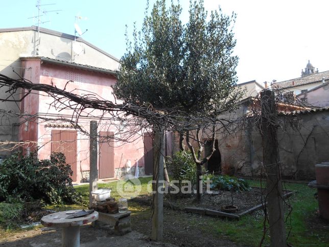 Casa indipendente in residenziale in Via Aurelio Saffi