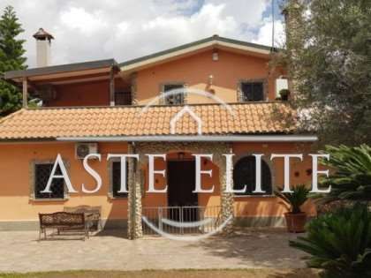 Appartamento in residenziale in Via Grottaferrata 45