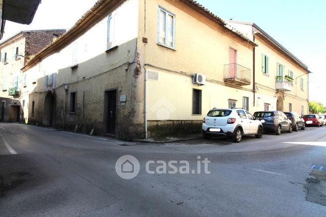 Casa indipendente in residenziale in Via Francesco Landi 35