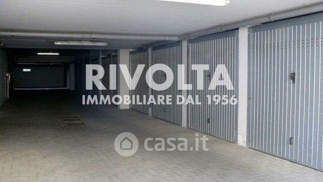 Box/posto auto in residenziale in Via Vallombrosa 46