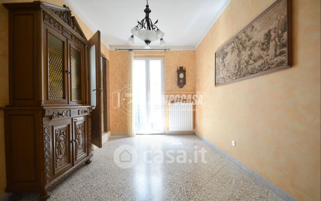 Casa indipendente in residenziale in Via Tortorella