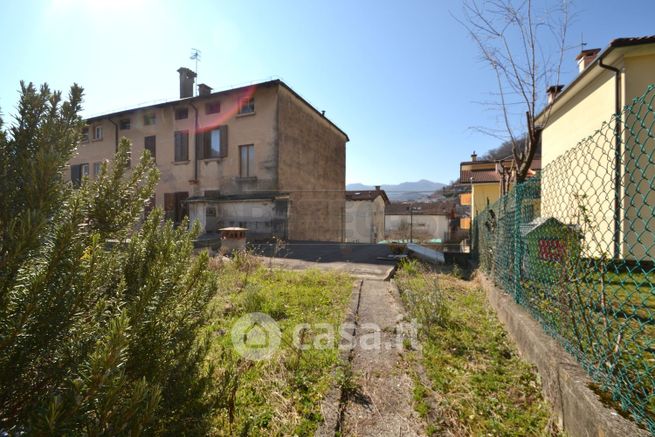 Garage/posto auto in residenziale in 