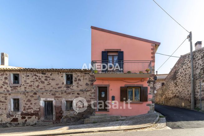 Casa indipendente in residenziale in Largo Cavour 37