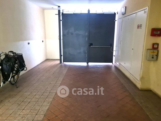 Box/posto auto in residenziale in Vicolo Paglia Corta