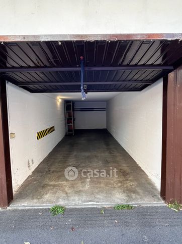 Box/posto auto in residenziale in Residenza Portici 822