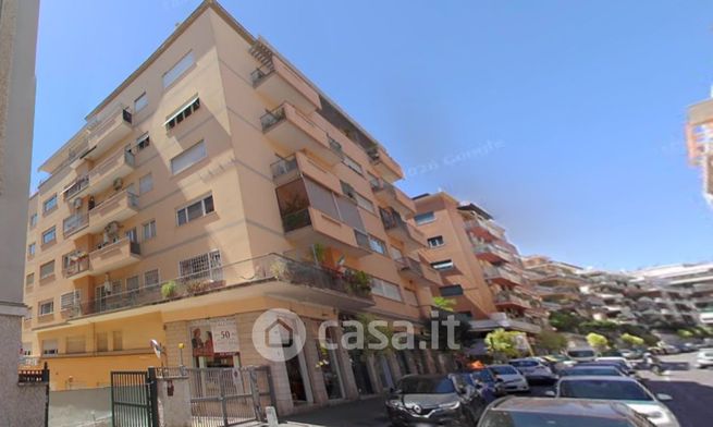 Appartamento in residenziale in Via Ugo de Carolis 31