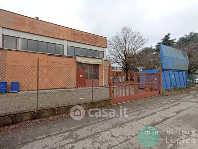 Capannone in commerciale in Via del Carrozzaio