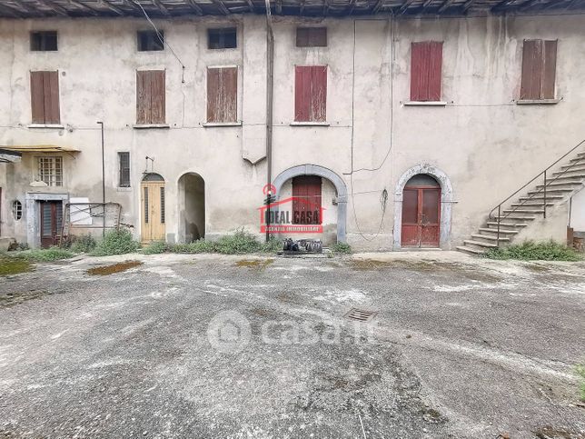 Rustico/casale in residenziale in Via Torre del Popolo