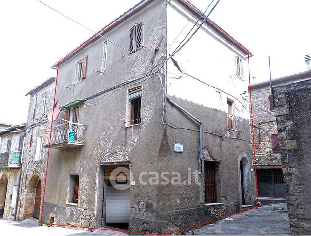 Casa bi/trifamiliare in residenziale in Via della Pieve