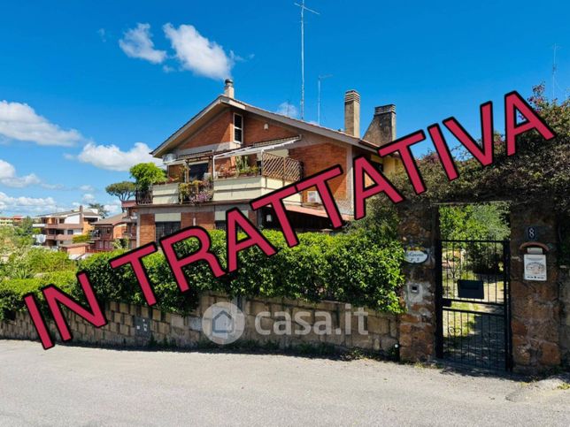 Appartamento in residenziale in Via Caresana 8