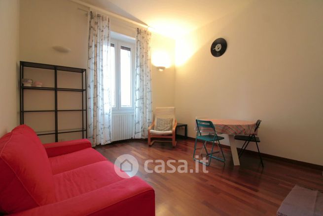 Appartamento in residenziale in Via Lorenteggio 54