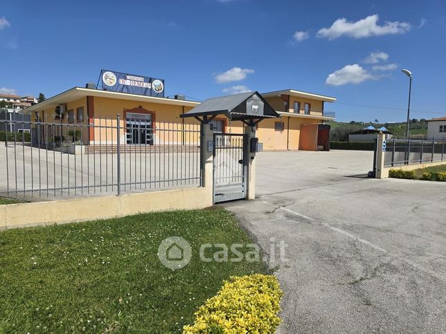 Capannone in commerciale in Strada Statale 80
