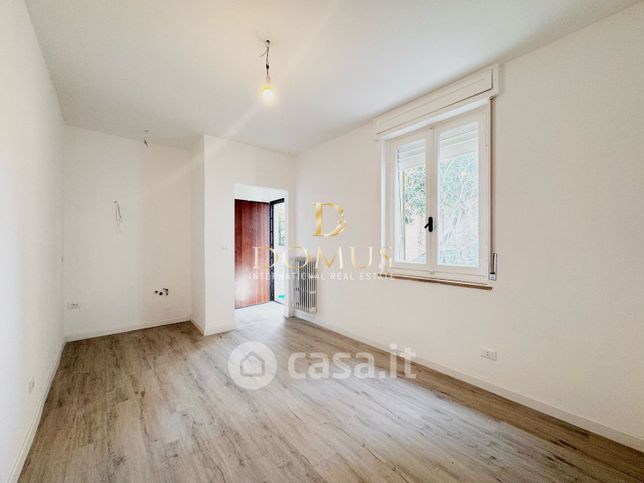 Appartamento in residenziale in Strada Solaro 33