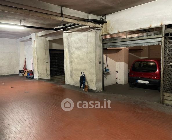 Garage/posto auto in residenziale in Via delle Lame