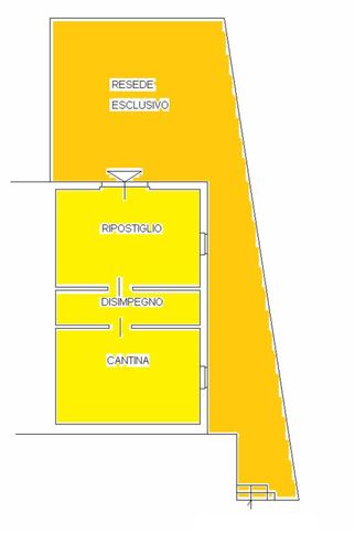 Capannone in commerciale in 