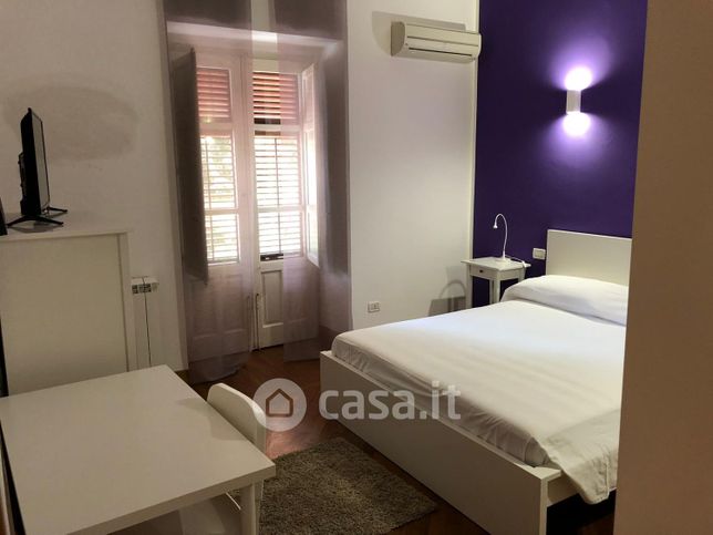 Appartamento in residenziale in Via Papireto 51