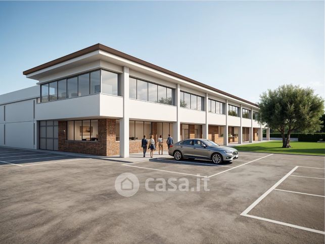 Ufficio in commerciale in 