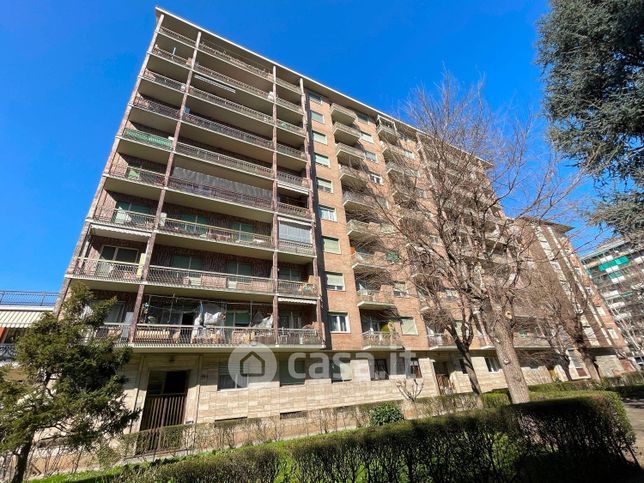 Appartamento in residenziale in Corso Traiano 64