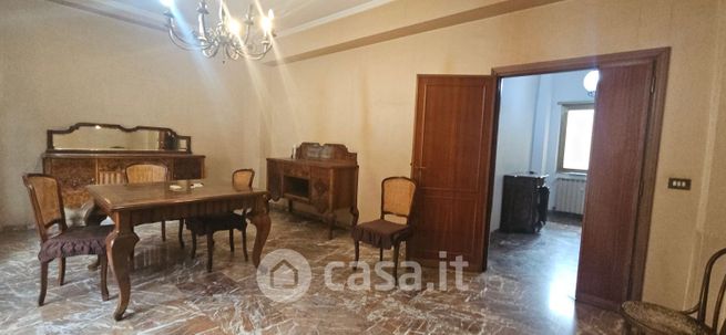 Appartamento in residenziale in Via Corsica 33