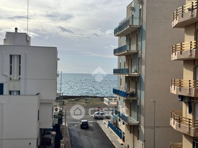 Appartamento in residenziale in Via Savonarola 8