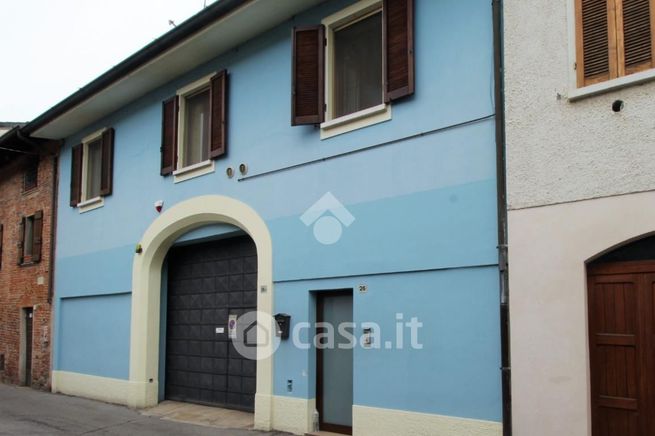 Casa indipendente in residenziale in Via Quinzani 26