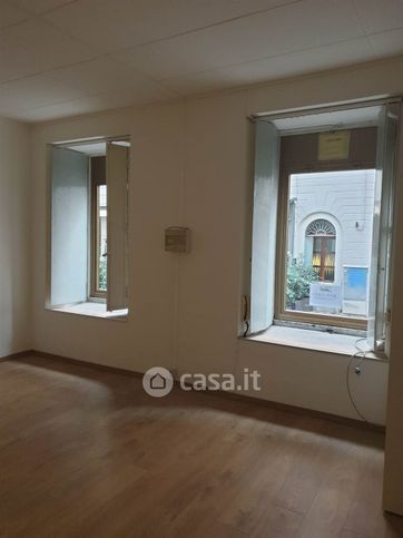 Ufficio in commerciale in Via Paduina 2