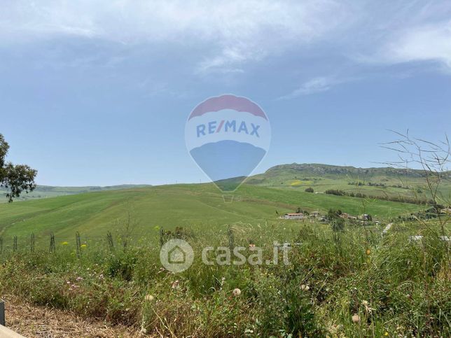 Terreno agricolo in commerciale in 