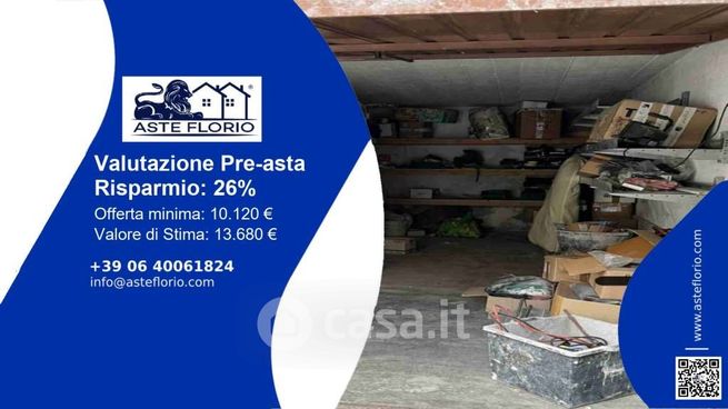 Box/posto auto in residenziale in Via Resia 2