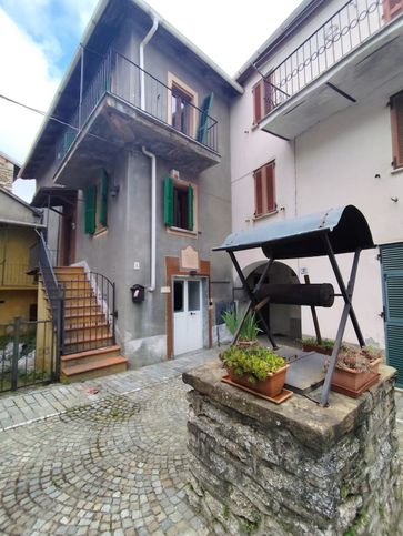 Villetta a schiera in residenziale in Via Grattarola Mario