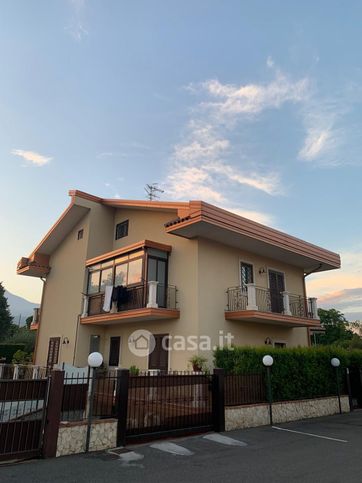 Villa in residenziale in Via Stazzone