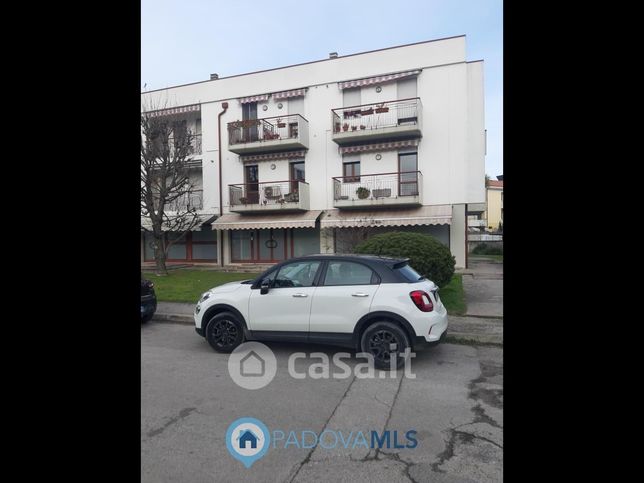 Appartamento in residenziale in Via Fratelli Cervi 23