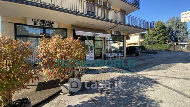 Attivitã /licenza (con o senza mura) in commerciale in Via Valdastico