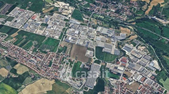Terreno agricolo in commerciale in Via Lunga
