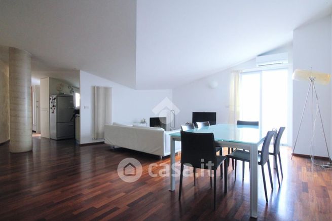 Appartamento in residenziale in Via Filippo la Noce 16