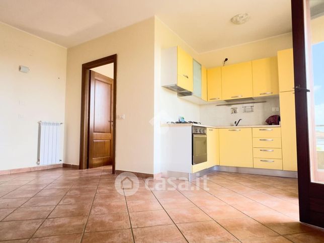 Appartamento in residenziale in Via Angelo Custode 4