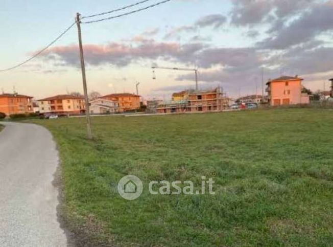 Terreno agricolo in commerciale in Via Dalmazio Caretta