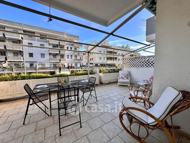 Appartamento in residenziale in Via Libra