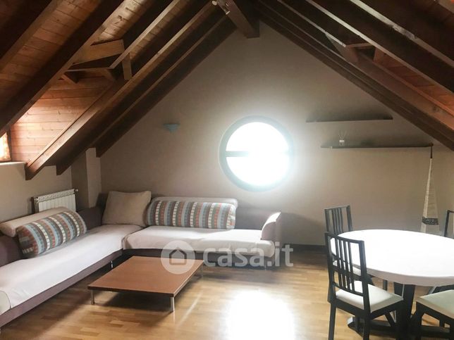Appartamento in residenziale in Via Federico Confalonieri