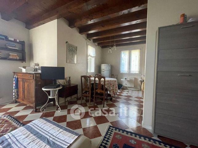 Appartamento in residenziale in Via Chiesa