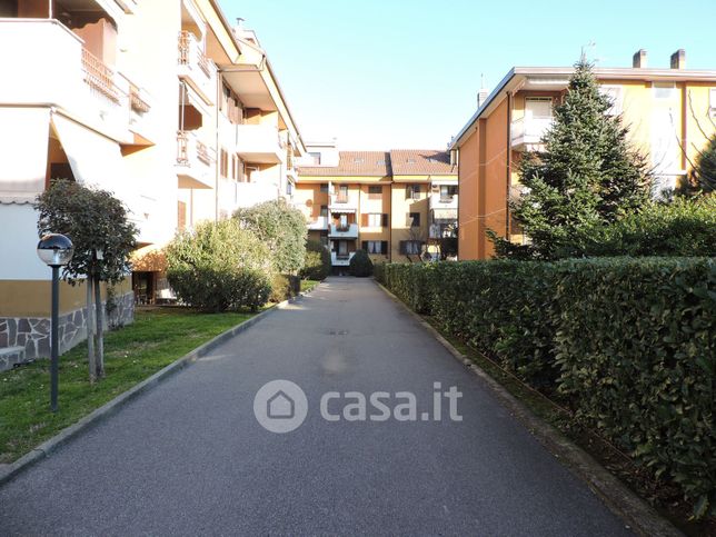 Appartamento in residenziale in Via Buzzoni Nigra 8