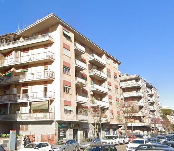 Appartamento in residenziale in Via Ferdinando Acton