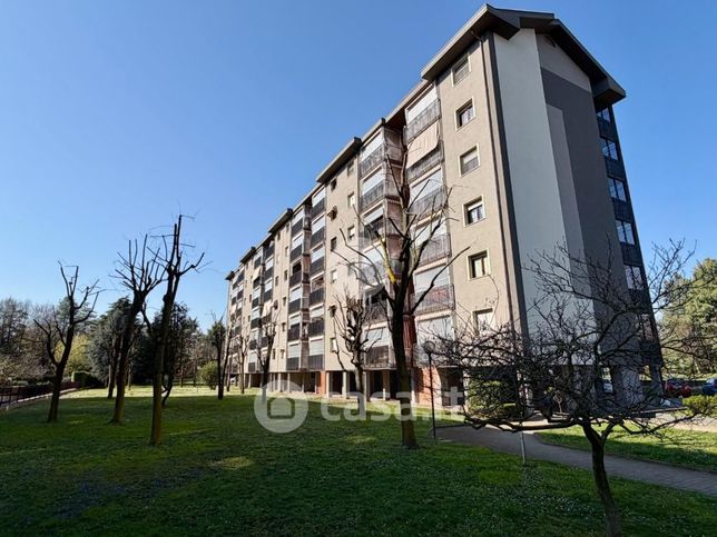 Appartamento in residenziale in Via Giuseppe Parini 10