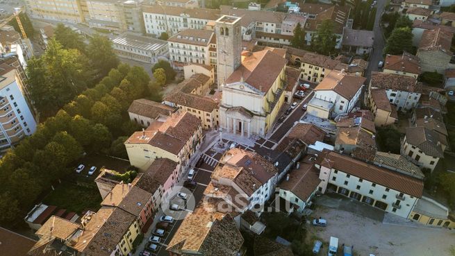 Rustico/casale in residenziale in Piazza Vittorio Emanuele