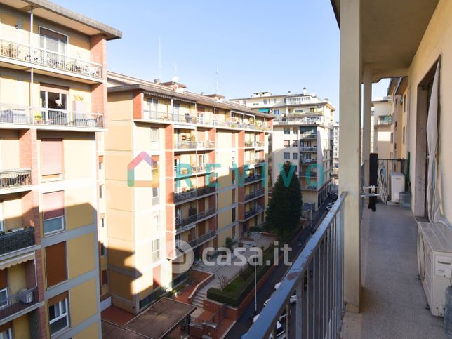 Appartamento in residenziale in Via Vincenzo Bellini