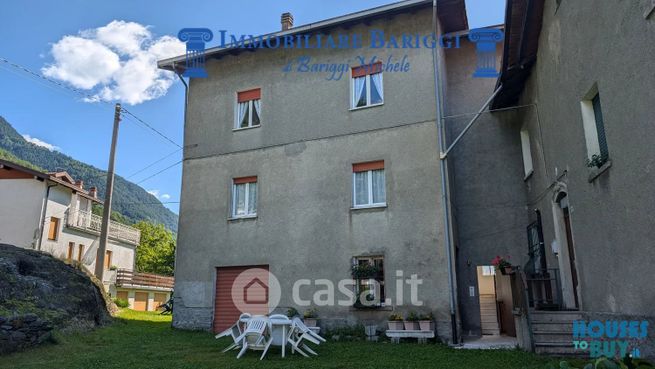 Casa indipendente in residenziale in Via Porro 161