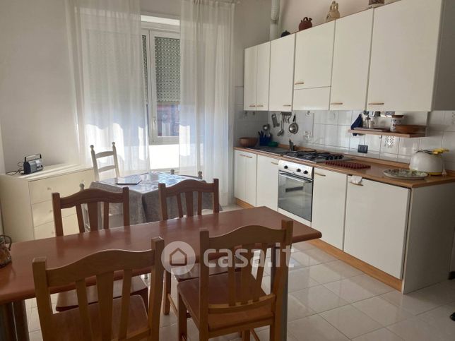 Appartamento in residenziale in Via Giuseppe Parini 25