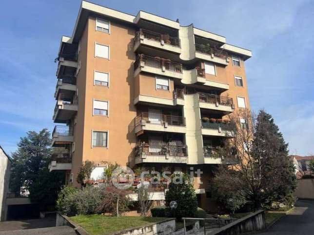 Appartamento in residenziale in Viale Giuseppe Borri
