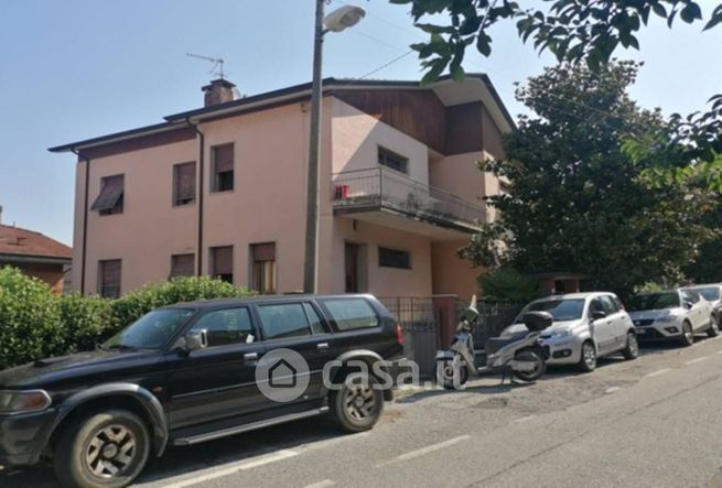 Appartamento in residenziale in Via Raffaello Sanzio 30