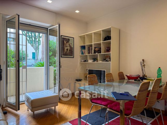 Appartamento in residenziale in Via Enzo Verrando 10